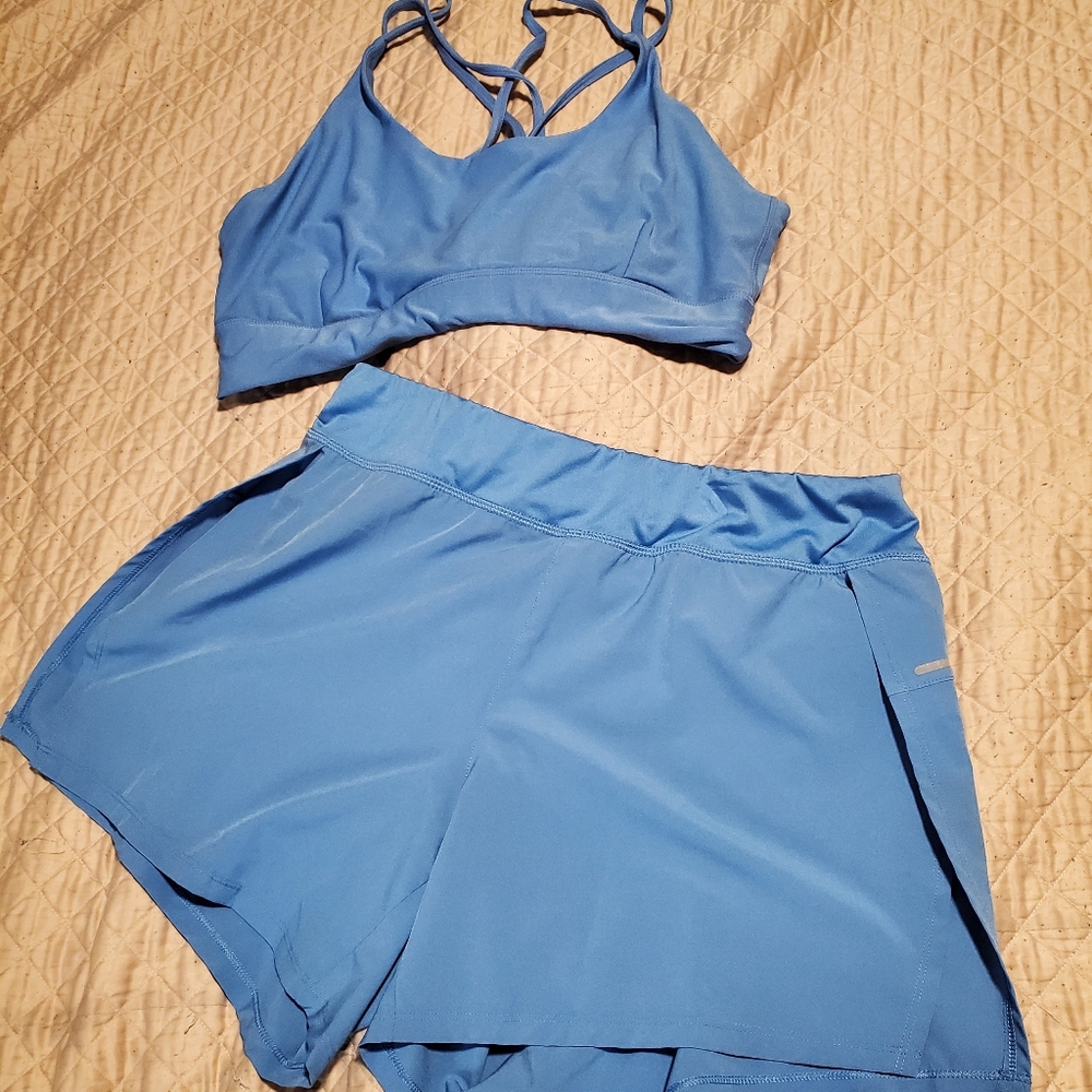Xxl xl Cornflower blue workout set Bra and lined shorts well worn used